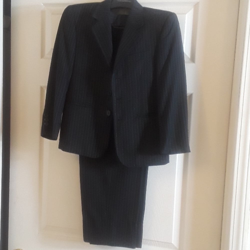 Stanley Blacker kids pinstrip Suit. Size 10